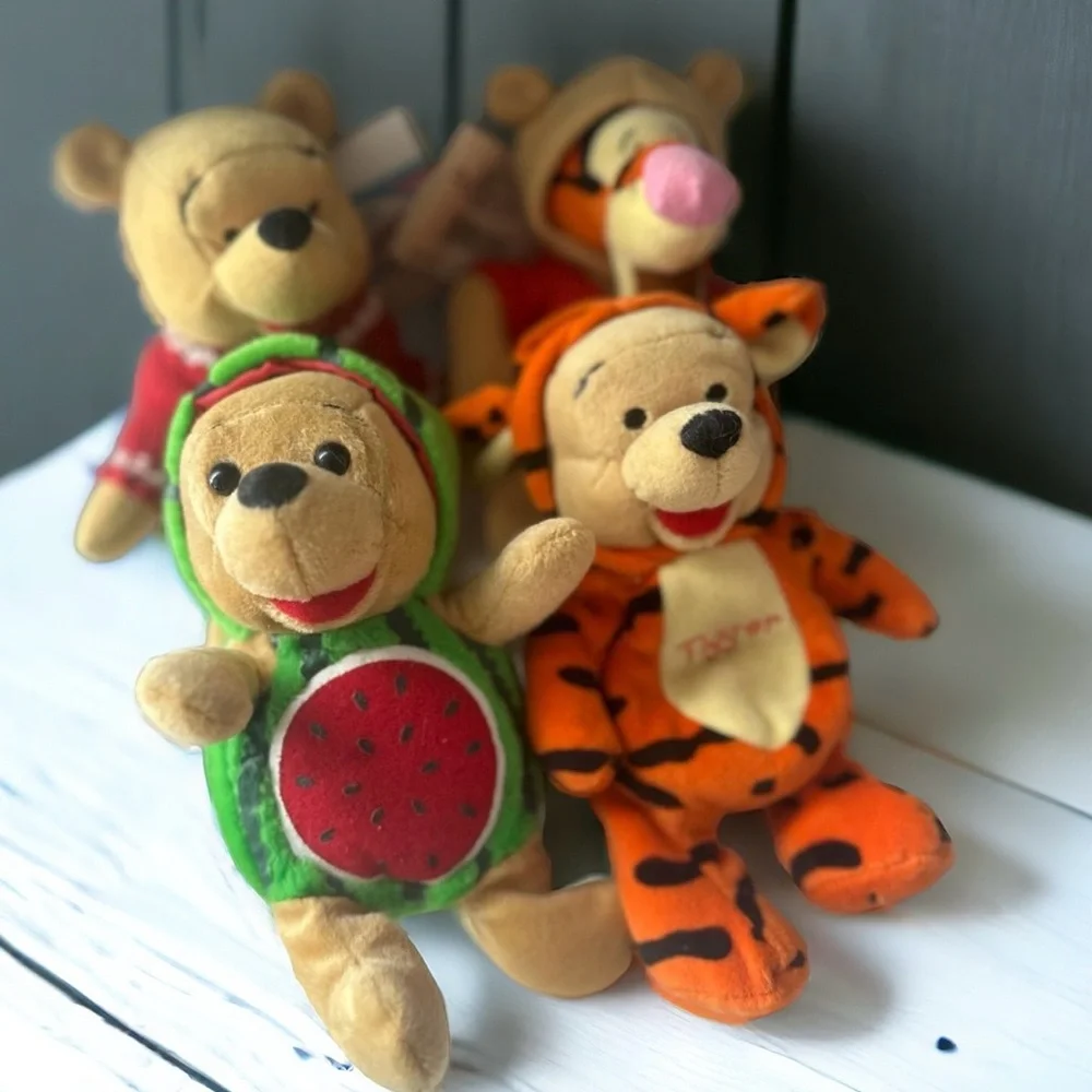 Vintage Disney Winnie the Pooh & Tigger Small Beanie Plush in costumes Lot of 4‎
